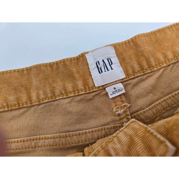 GAP Women’s Corduroy Shorts Size 6 – Tan / Camel, Excellent Pre-Owned - Picture 3 of 8